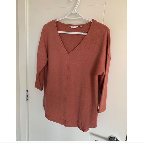 𝅺🌸3 for $30🌸 Mid sleeve sweater - Picture 2 of 2